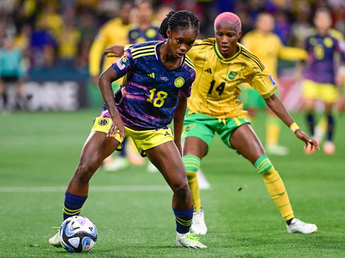 Colombia's Linda Caicedo controls the ball in front of Jamaica's Deneisha Blackwood during the Women's World Cup round of 16.